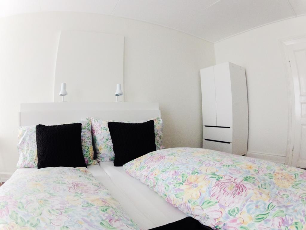 Basicrooms Hotel Unterseen Camera foto