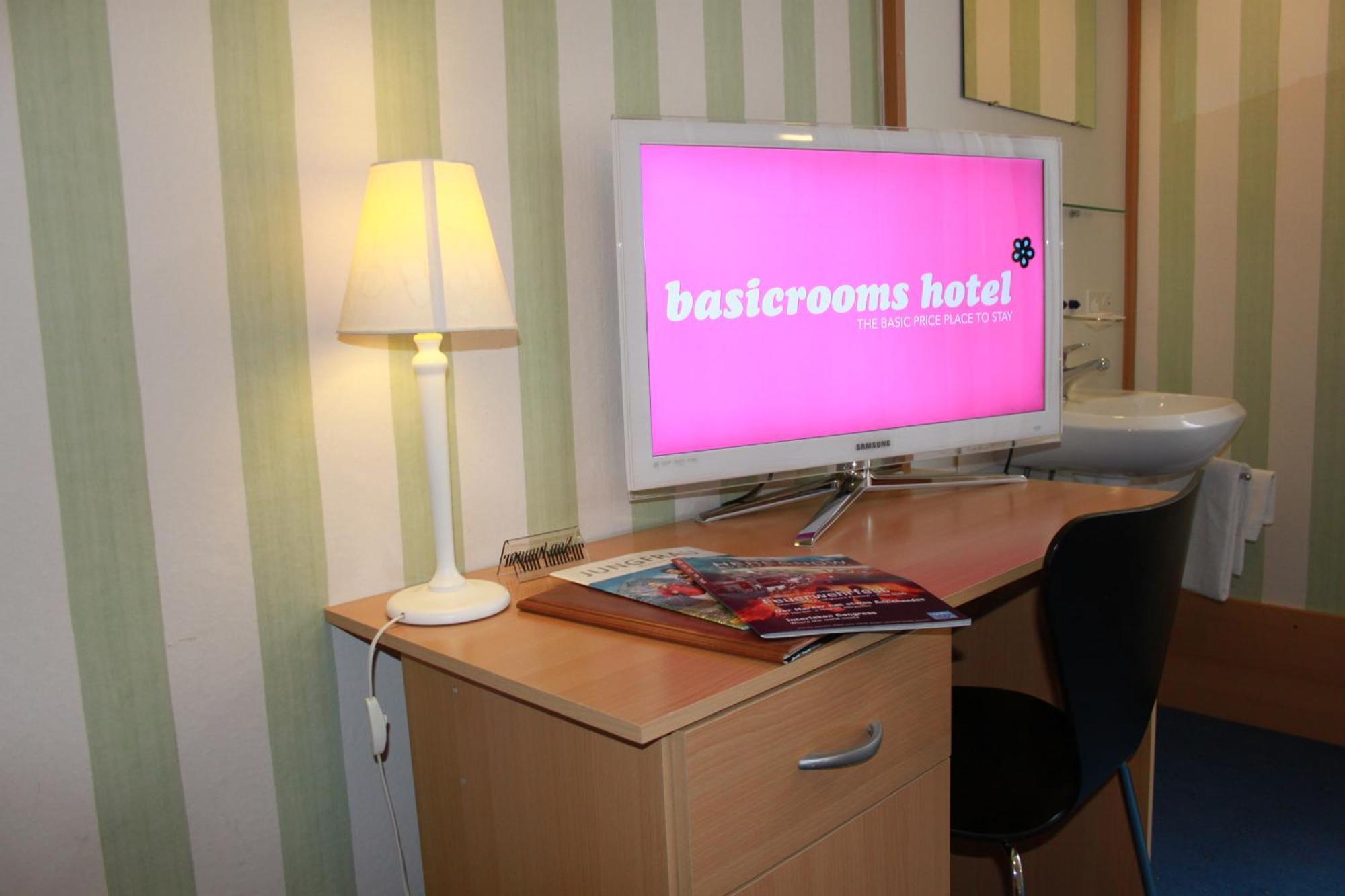 Basicrooms Hotel Unterseen Esterno foto